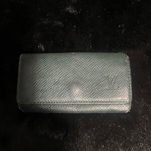 Louis Vuitton Taiga Green Leather 4 Key holder Key Case